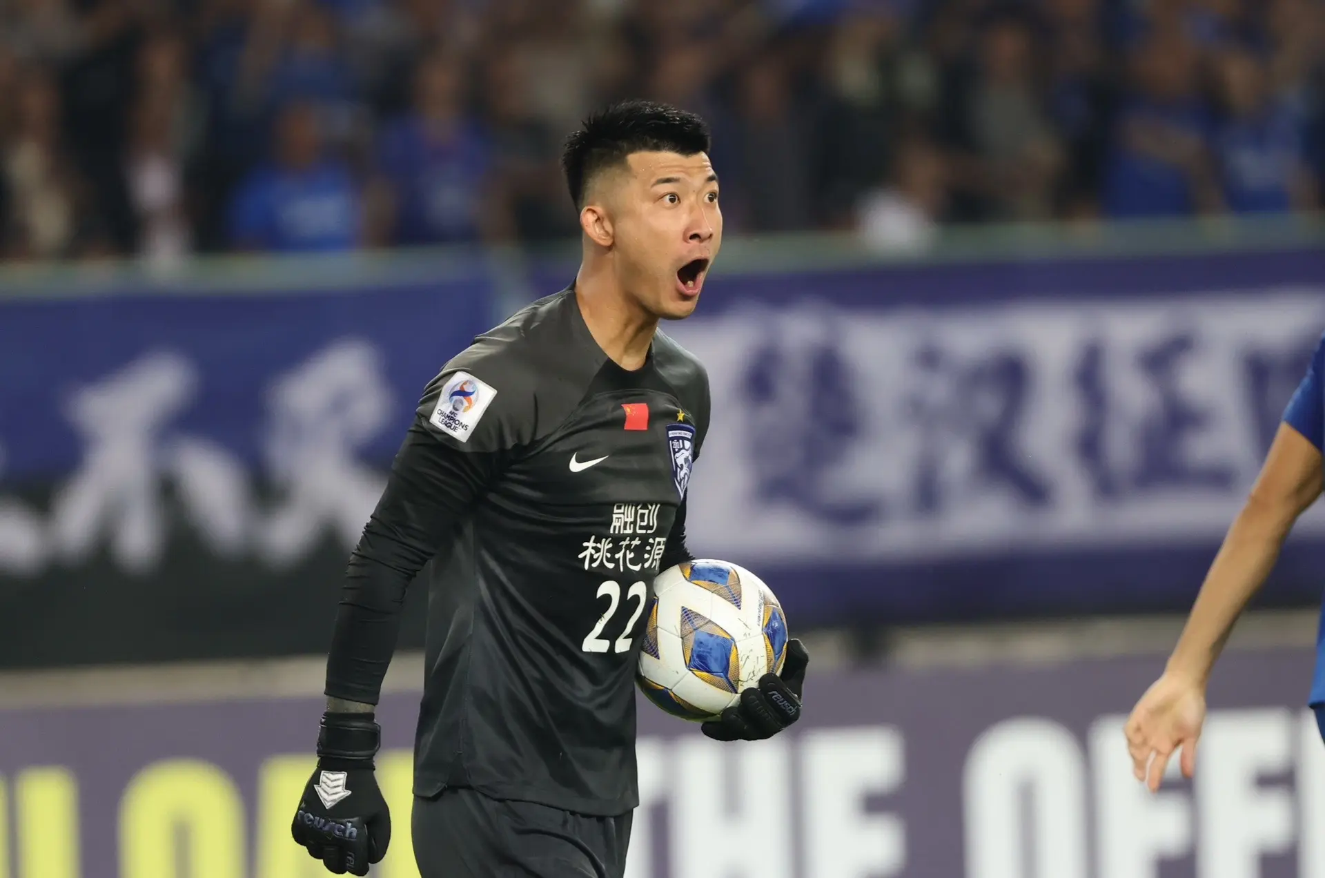 包含亚冠倒计时;武汉三镇集结日再遭质疑;细节引发关注;压力陡增;球队文化再被提及的词条 包含亚冠倒计时;武汉三镇集结日再遭质疑;细节引发关注;压力陡增;球队文化再被提及的词条